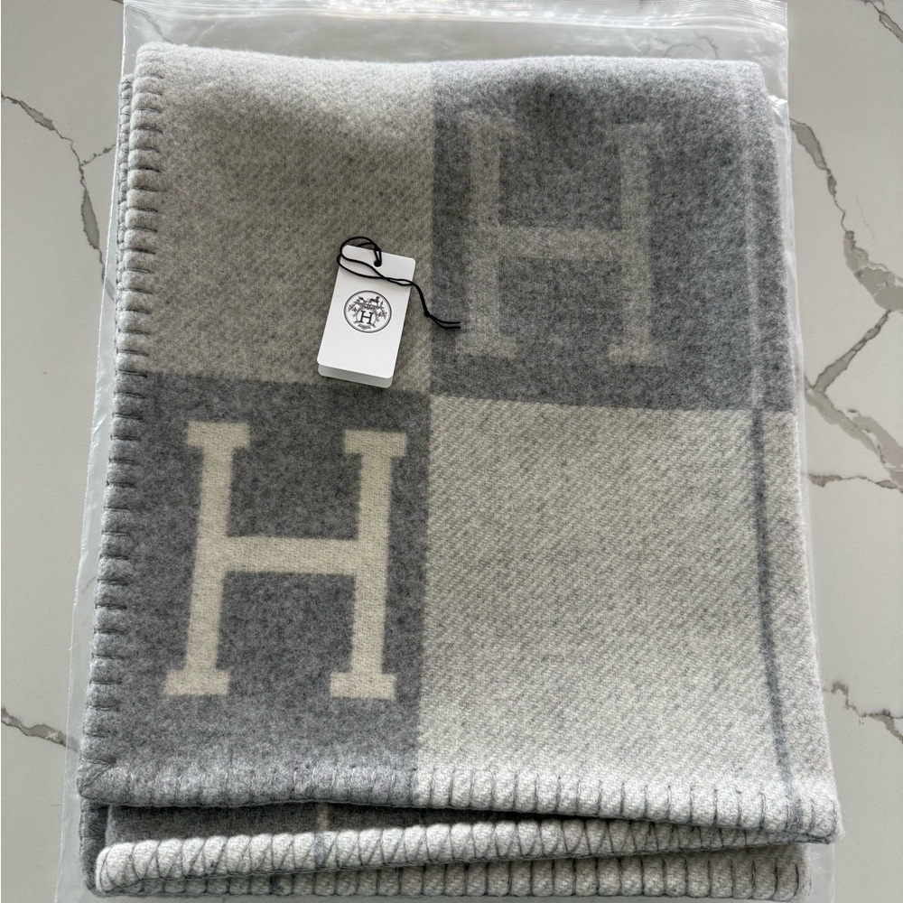 SOLD Hermes Gray and Cream Blanket Avalon Throw